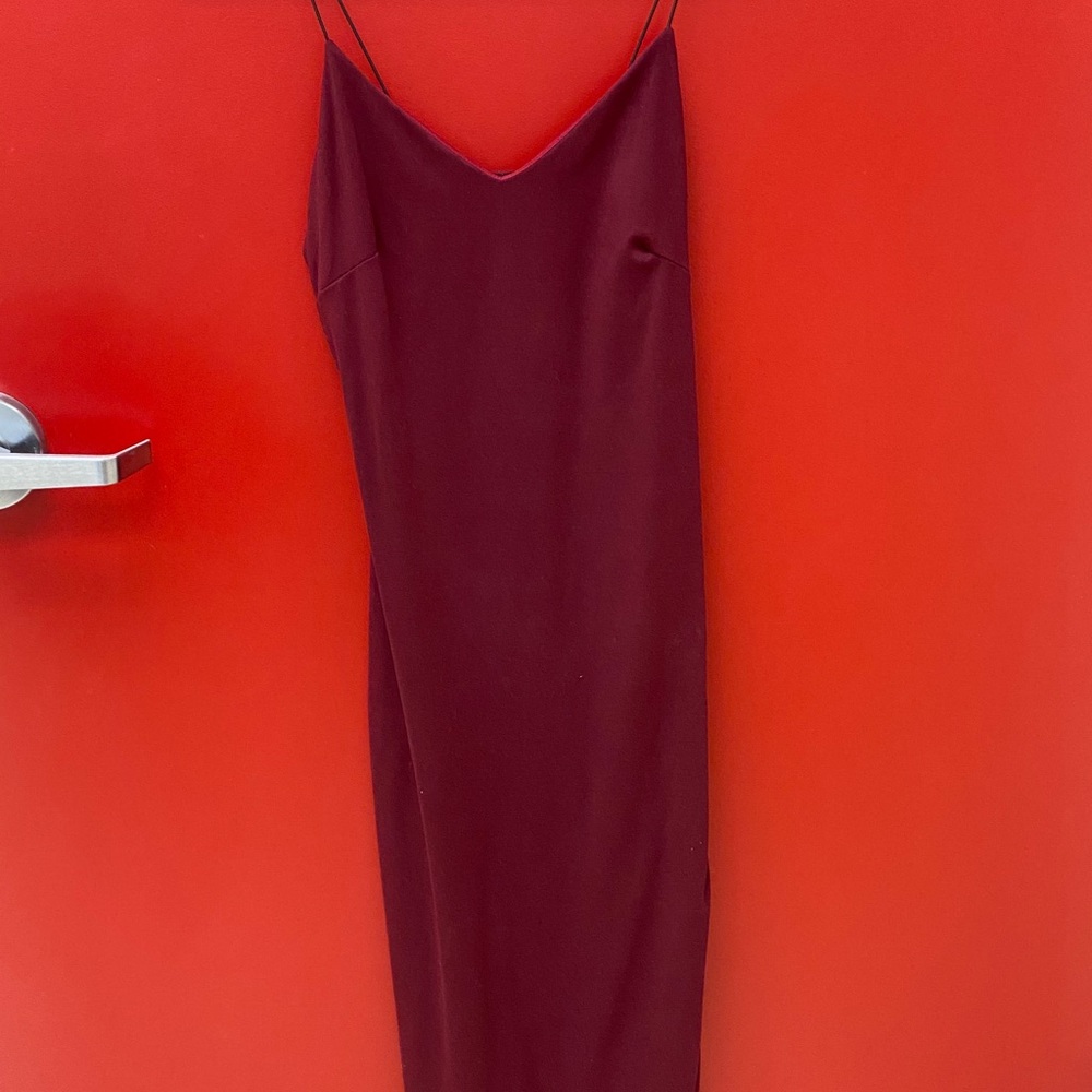 Burgundy midi dress size large